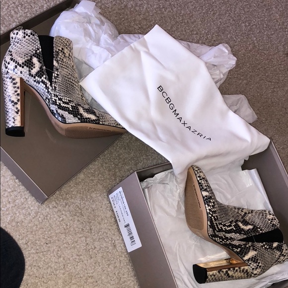 Bcbgmaxazria booties 6.5 M - Picture 5 of 5